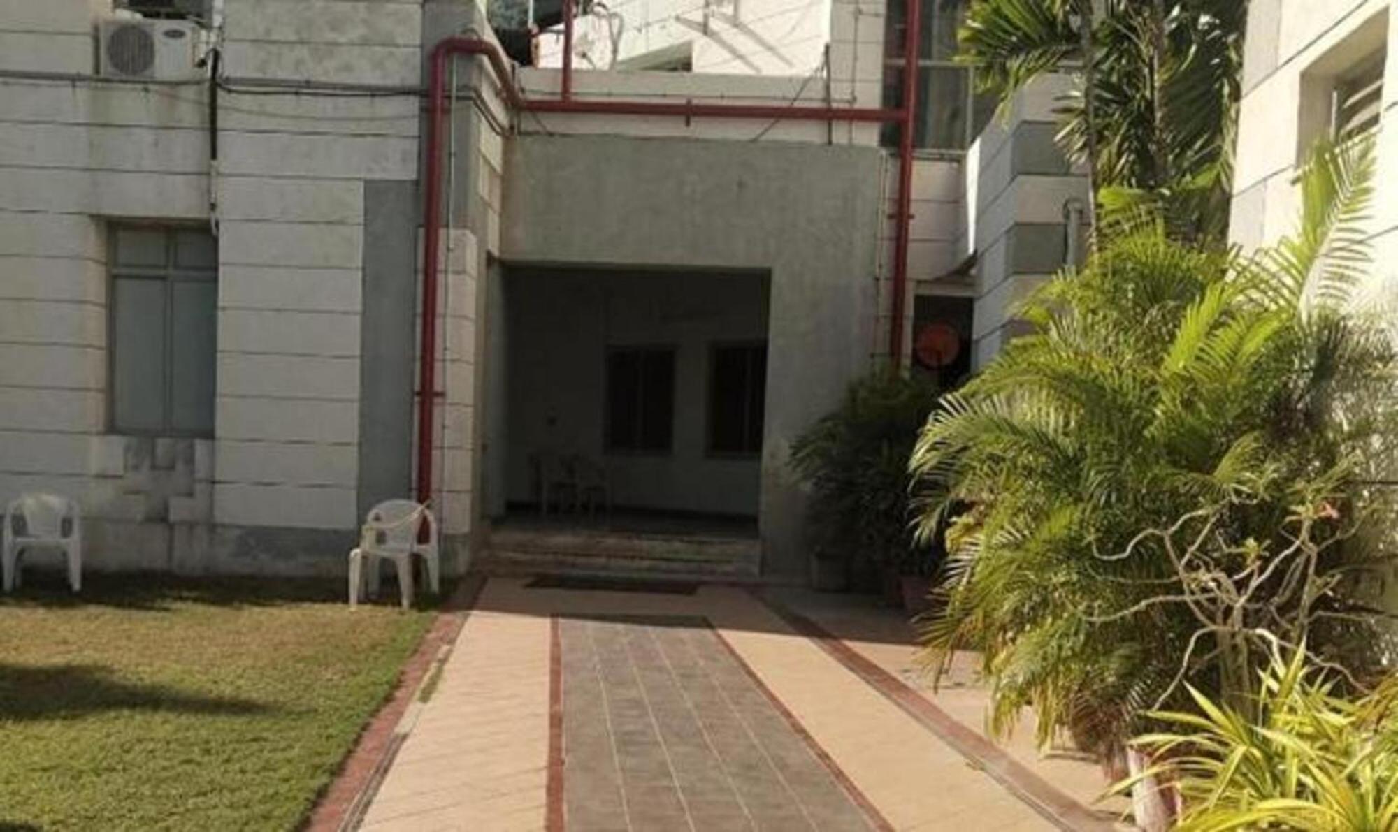 Hotel Sun N Step Club Ahmedabad Exterior foto